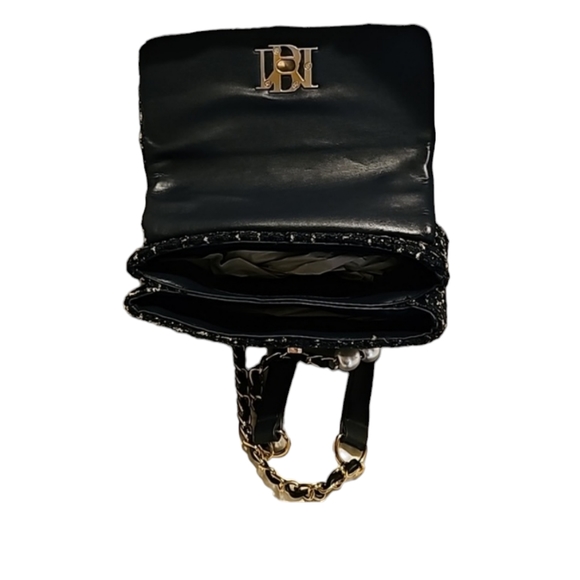 Badgley Mishka Textured Messenger Bag - Picture 3 of 5